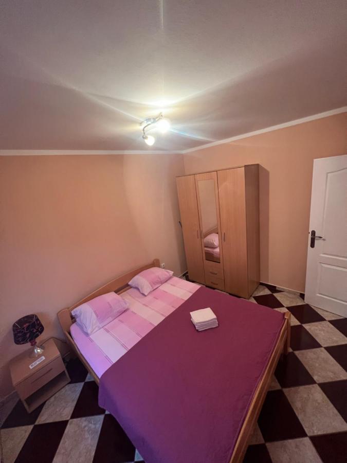 Apartment Elena Τίβατ Εξωτερικό φωτογραφία
