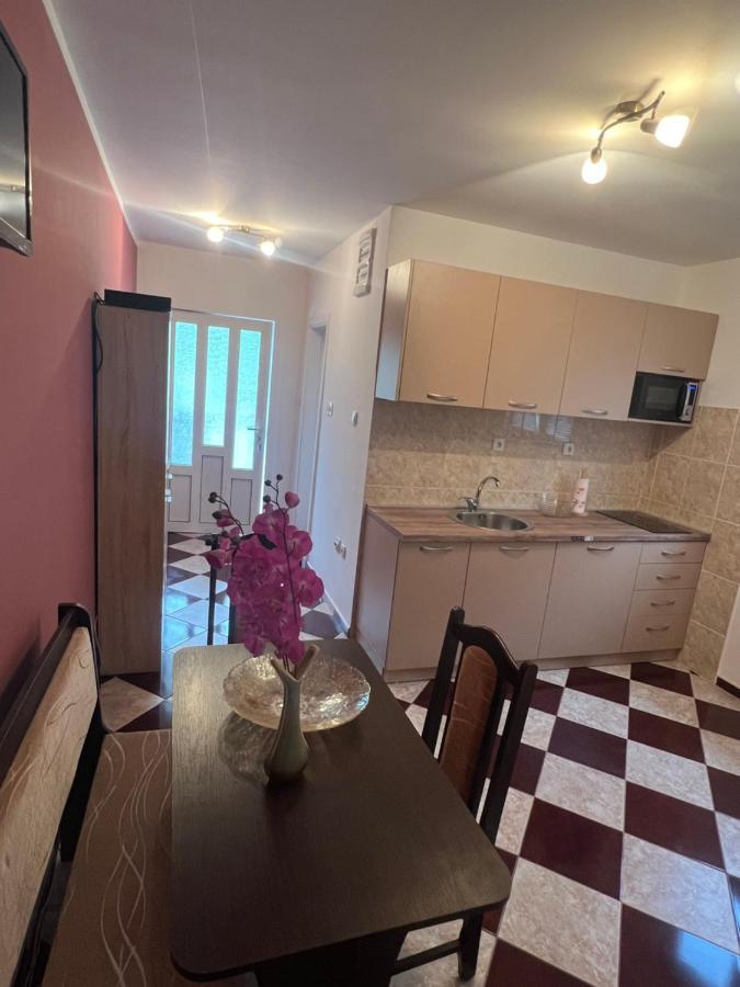 Apartment Elena Τίβατ Εξωτερικό φωτογραφία