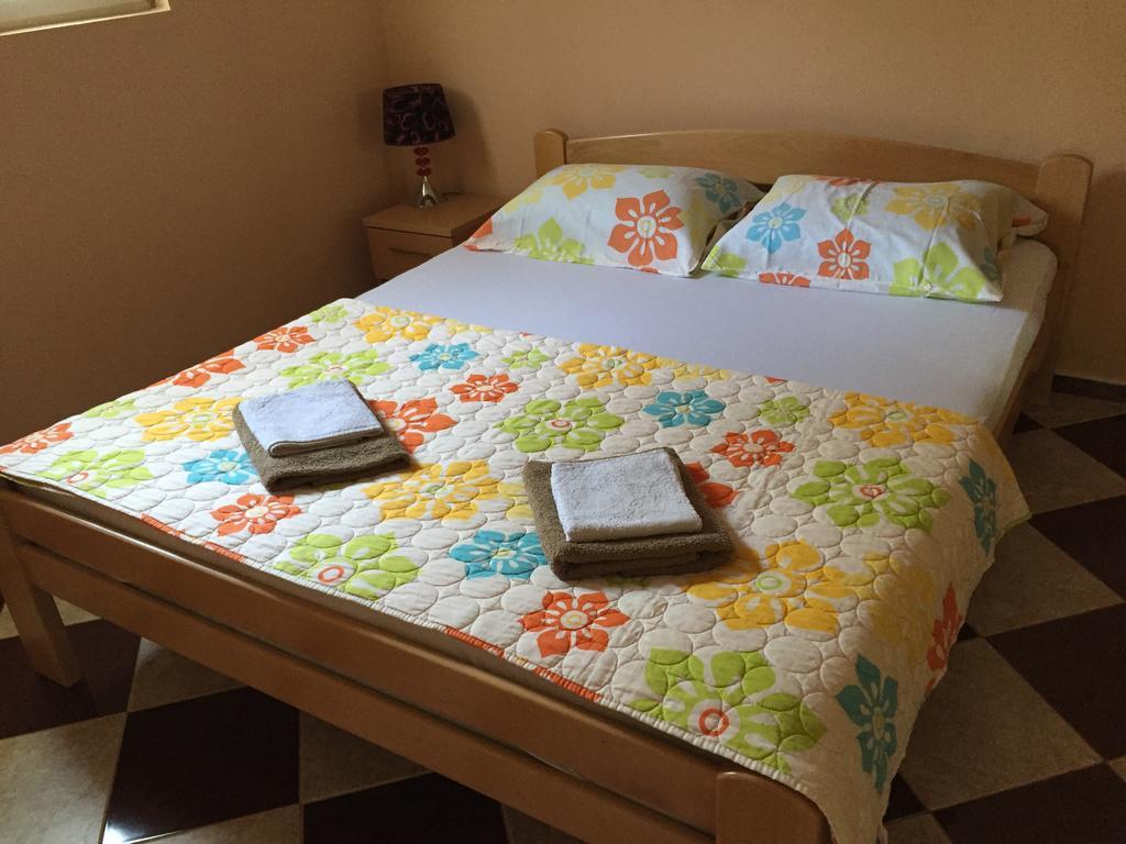 Apartment Elena Τίβατ Εξωτερικό φωτογραφία