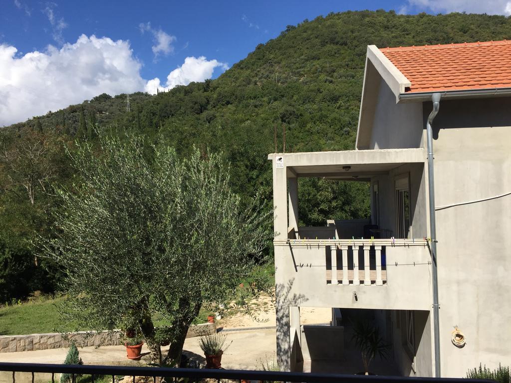 Apartment Elena Τίβατ Εξωτερικό φωτογραφία