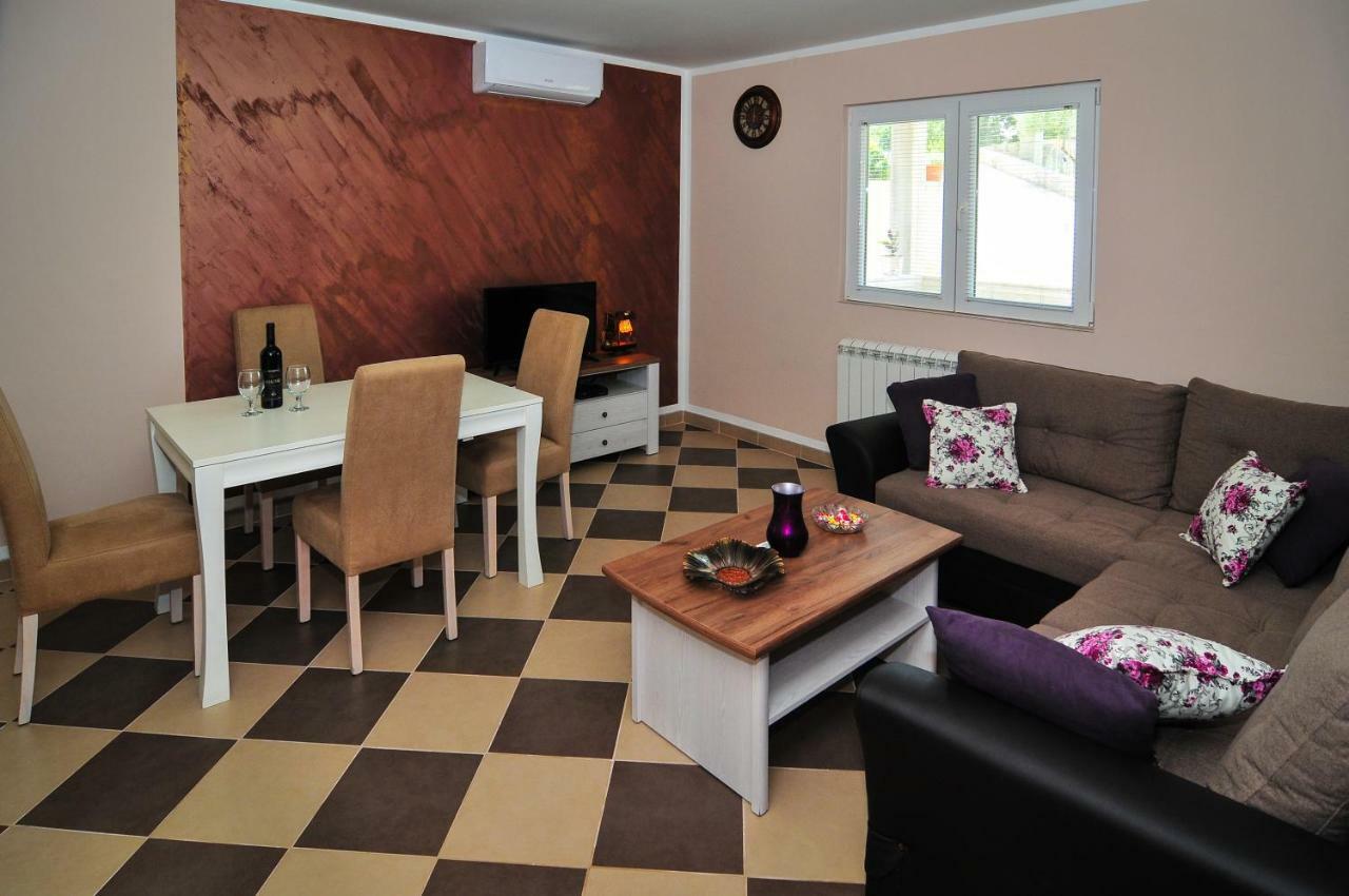 Apartment Elena Τίβατ Εξωτερικό φωτογραφία